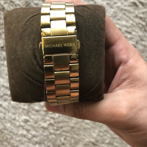 Unisex Michael Kors Watch - Picture 2 of 2